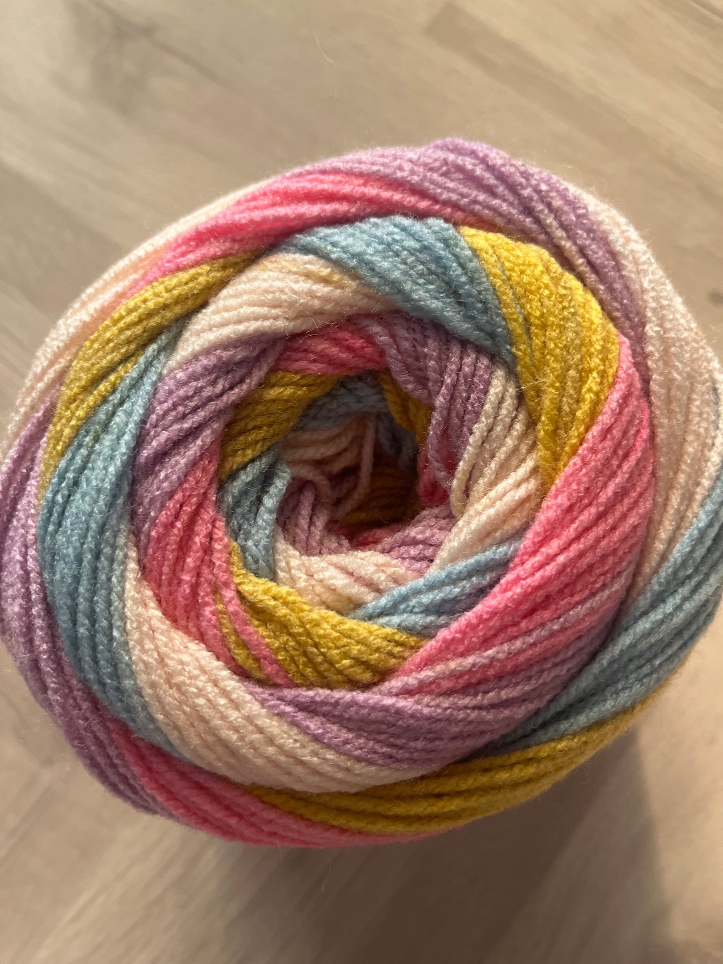 Emu Funfair Swirl DK