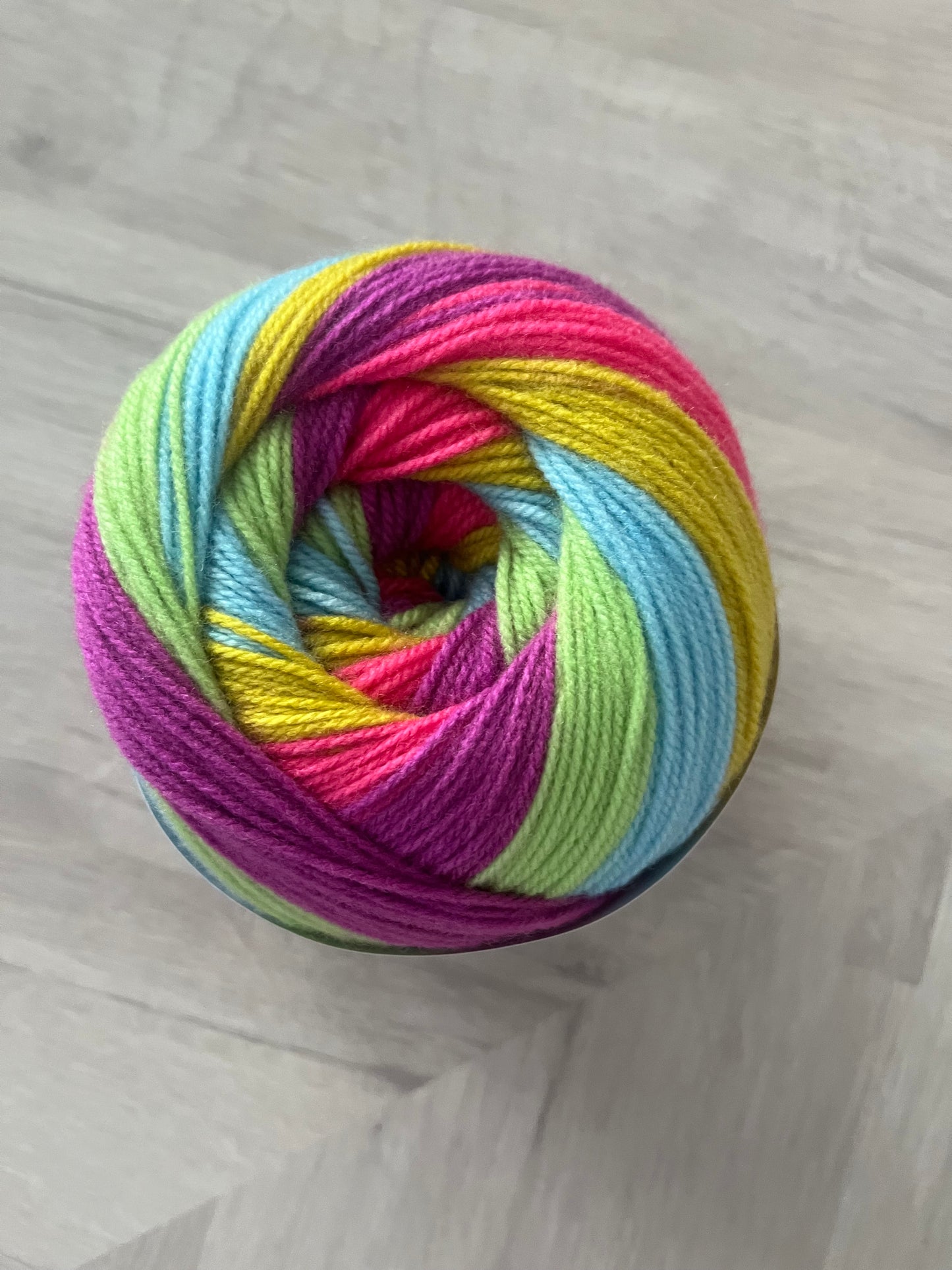 Northern lights yarn cake