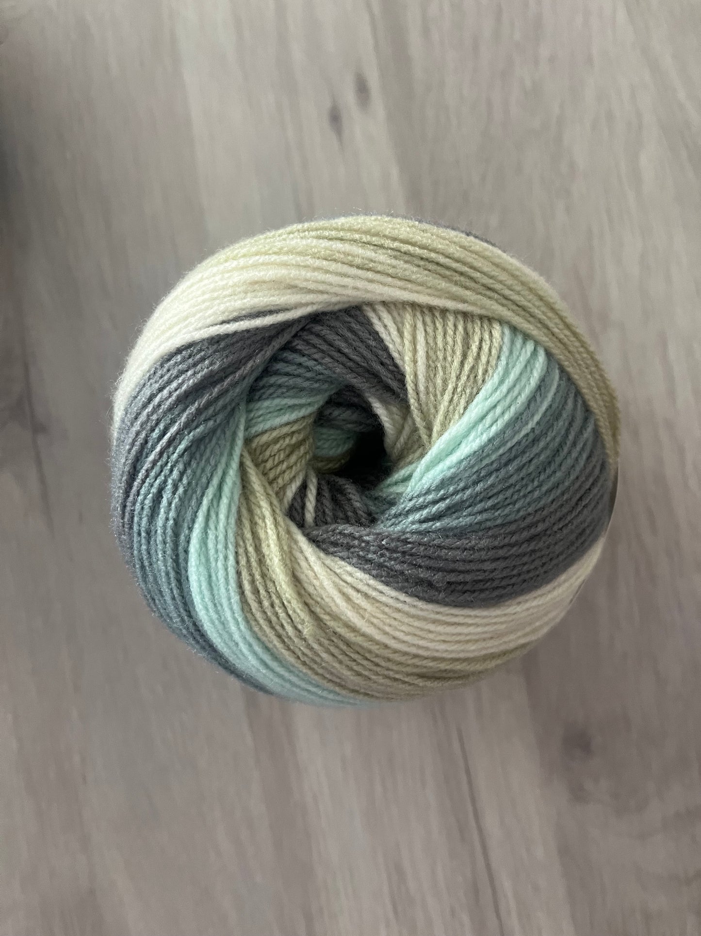 Northern lights yarn cake